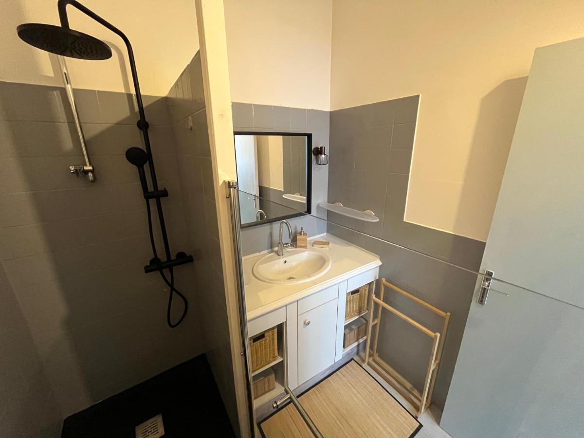 Appartement 6 Personnes - Au Coeur Du Centre Ville Паре-ле-Моньяль Экстерьер фото